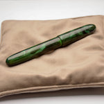 Load image into Gallery viewer, Fountain Pen - Jowo #6 - 13 mm - In-house green and black material
