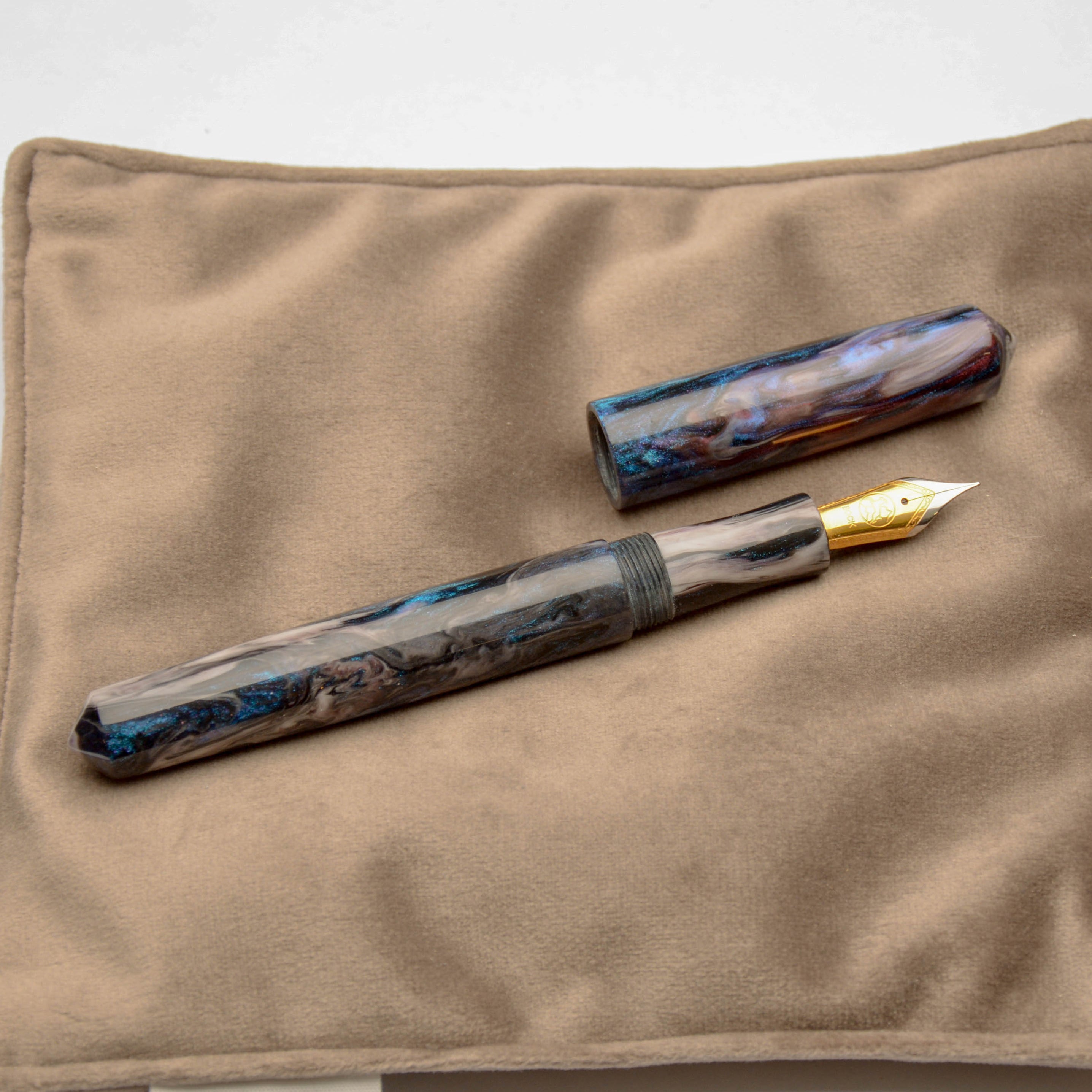 Fountain Pen - Bock #6 - 13 mm - In house cast with dark blue, white, purple and interference blue
