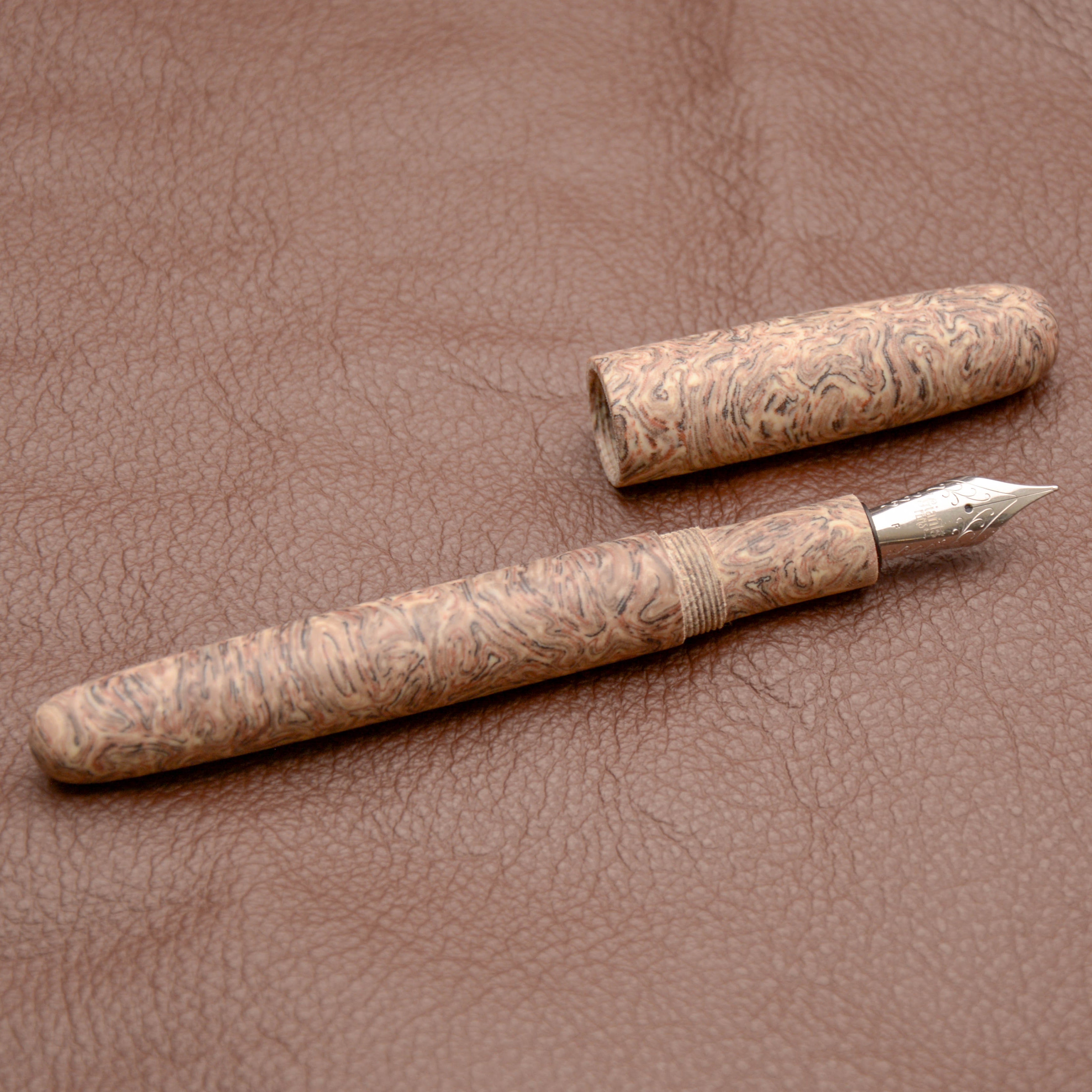 Fountain Pen - Jowo #6 - 13 mm - Beige, brown and black Micarta
