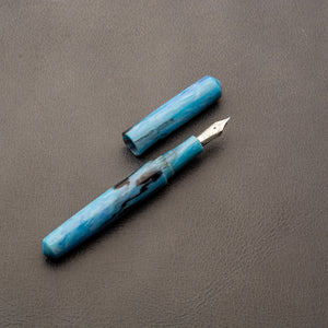 Fountain Pen - Bock #6 - 13 mm - In-house cast with blue, black and interference purple